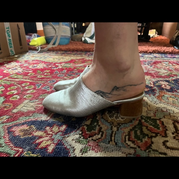 Coclico Navan Silver Heels - Picture 8 of 11